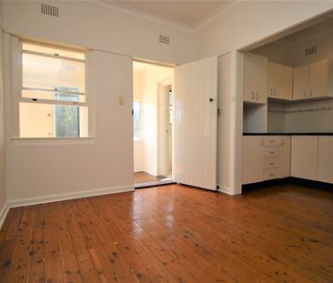 Spacious Single-Level Home in Convenient Location Between Riverwood... - Photo 2