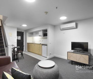 509/318 Little Bourke Street, Melbourne - Photo 2