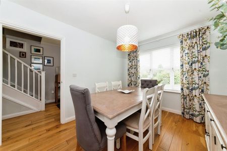 STAMFORD - Photo 3