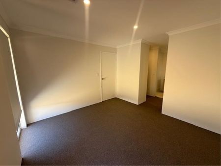 19 Potala, Baldivis - Photo 4