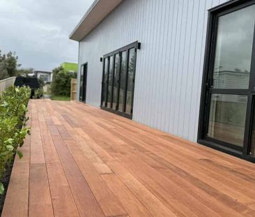 New build by the beach - Photo 3