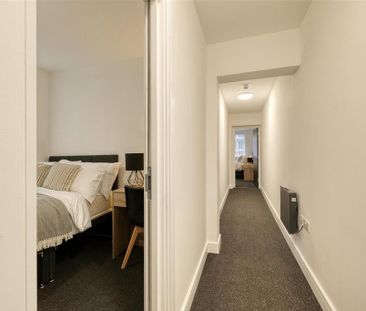 1 bedroom in a house share to rent - Photo 3