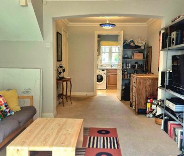 Room in a Shared House, Fawcett Close, SW16 - Photo 1