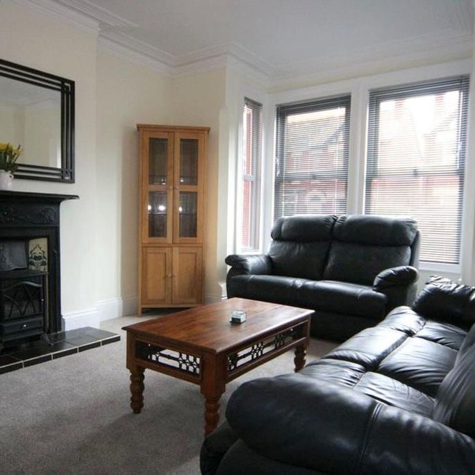 1 bedroom in a house share to rent - Photo 1