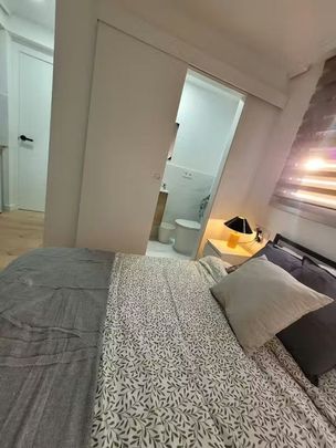 Carrer de Santa Teresa de Jesús, Burjassot, Valencian Community 46100 - Photo 1