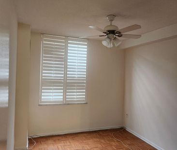 For Lease - 5 Shady Golfway Unit# 110, Toronto, Ontario - Photo 1