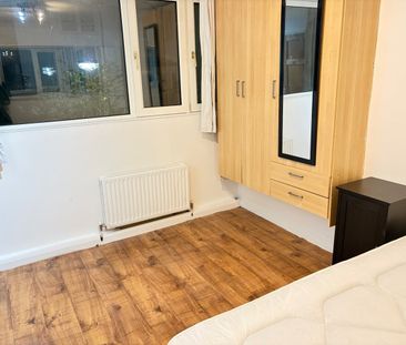 1 Bed Flat, Very Near Finborough Road Area, SW10 - Photo 4