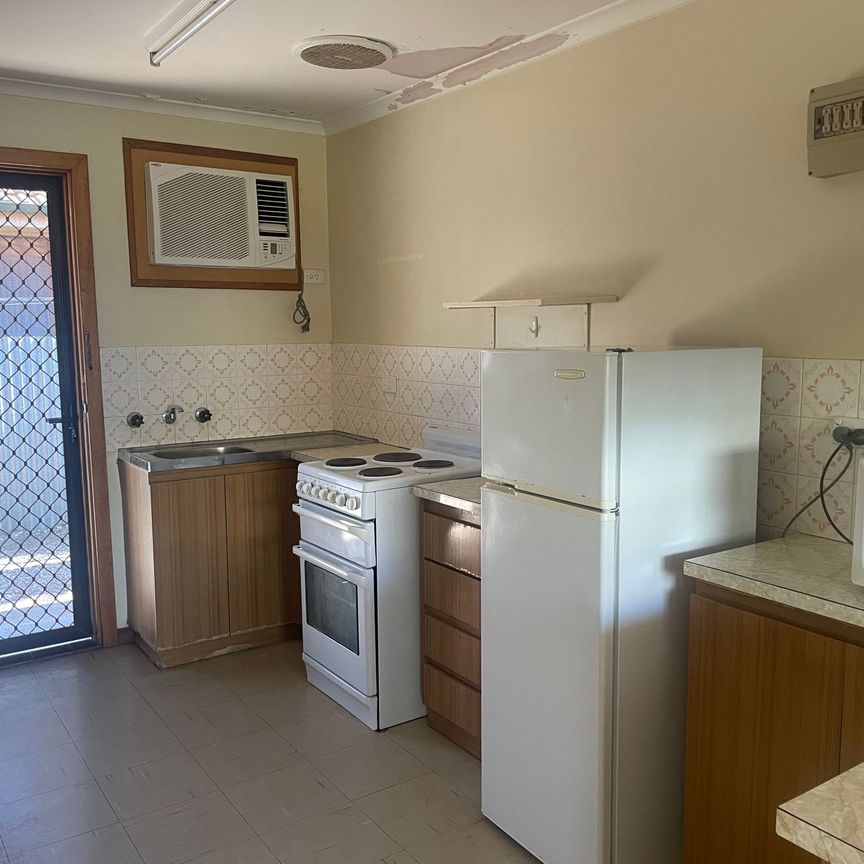 Unit 2&sol;79 Conroy Street&comma; Port Augusta - Photo 1