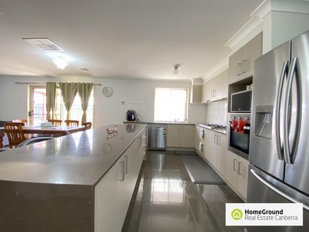 84 Lawrenson Circuit, Jacka ACT 2914 - House For Rent | Domain - Photo 3