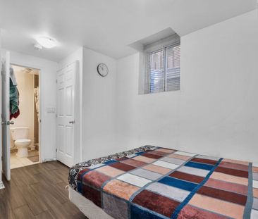 For Lease - 21 Chalkfarm Crescent, Brampton, Ontario - Photo 4