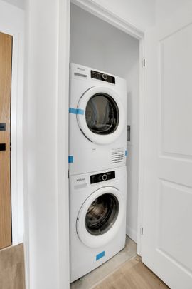 For Lease - 7 Erie Avenue Unit# 607, Brantford, Ontario - Photo 1