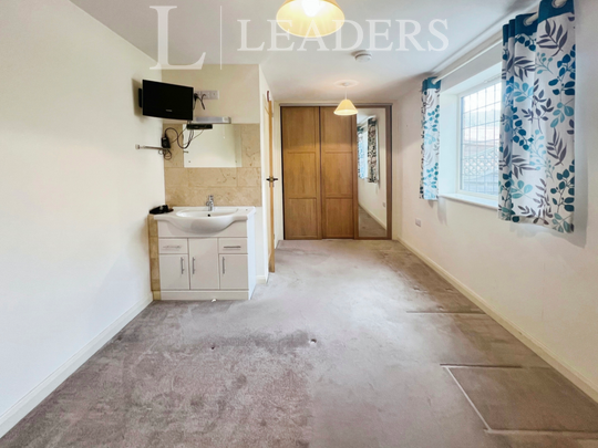 1 bedroom house to rent - Photo 1