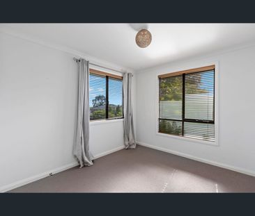 16 Attunga St, Chadstone, Vic 3148 - Photo 3