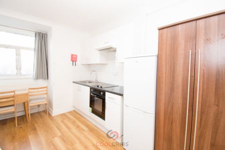 Warwick Road, Earls Court, London, SW5 - Photo 3