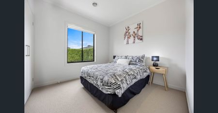 MODERN FAMILY LIVING IN PRIME ALFREDTON LOCATION - Photo 4