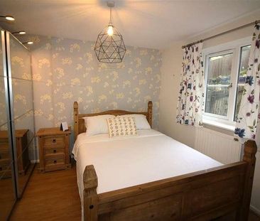 Biscombe Gardens, Saltash, PL12 - Photo 4