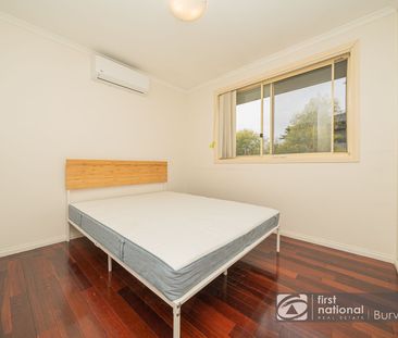 Modern and Spacious 3-Bedroom Residence with 2 Bathrooms and Parkin... - Photo 3