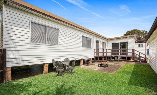 37 Shamrock Street, Smithfield, NSW 2164 - Photo 1