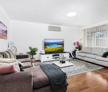 A neat and tidy 2 bedroom quiet villa available now ! ! ! - Photo 3