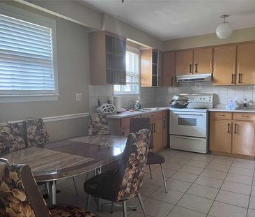 For Lease - 10 Laskay Cres Upstair N/A, Toronto, Ontario - Photo 3