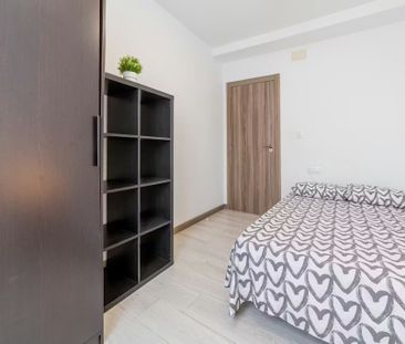 Carrer d'Alberic, Valencia, Valencian Community 46008 - Photo 2