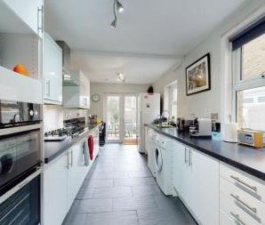 Regent Street, Whitstable, CT5 1JL, Kent - Photo 3