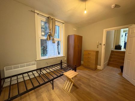 Studio Flat, Cranley Gardens, N10 - Photo 2