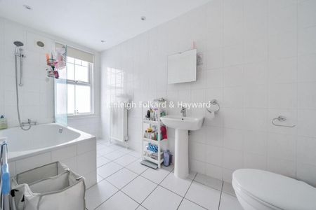 4 bedroom property to rent - Photo 5