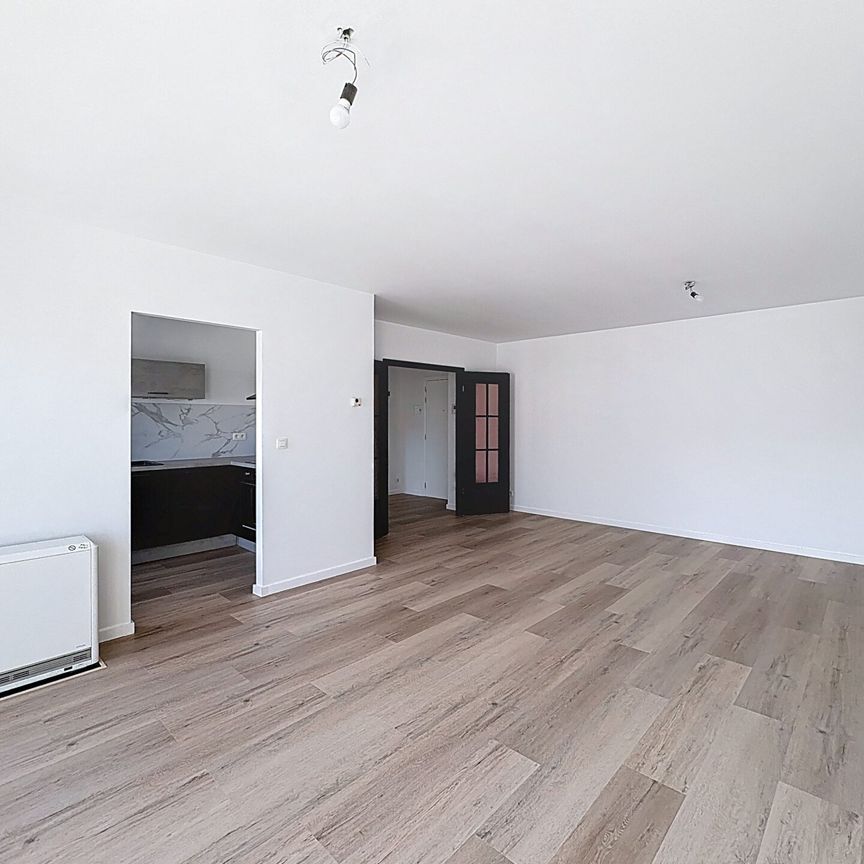 Appartement 2 chambres à louer au centre de Beauraing - Photo 1