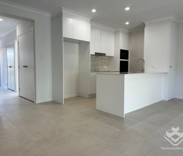 VERY NEW ULTA MODERNLUXURY 3 BEDROOM TOWNHOUSEWITH DUCTED AIR-CON (... - Photo 5