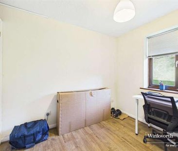 Tippett Rise, Reading, Berkshire, RG2 - Photo 6