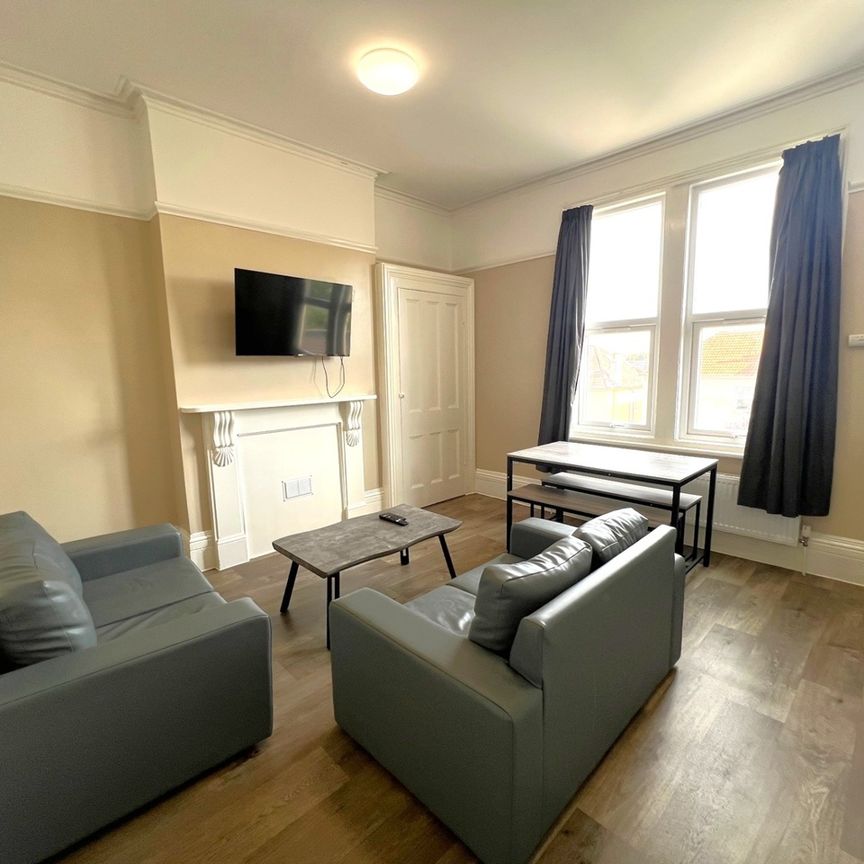 5 Bed Flat, Belvoir Road, BS6 - Photo 1