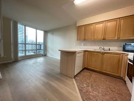 For Lease - 238 Doris Avenue Unit# 1801, Toronto, Ontario - Photo 4