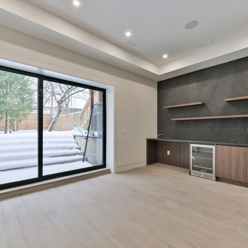 For Lease - 369 Millwood Road, Toronto, Ontario - Photo 1
