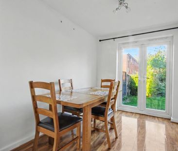 3 Bedroom House to let - Photo 3
