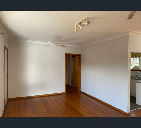 1/37-39 Clarke Street, Newtown, Vic 3220 - Photo 4