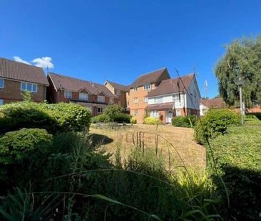 Eagle Close, Waltham Abbey, EN9 - Photo 4