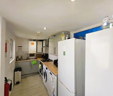 House share to rent - Photo 3