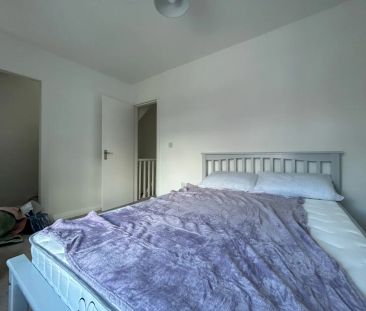 8 Windsor Drive - Photo 4