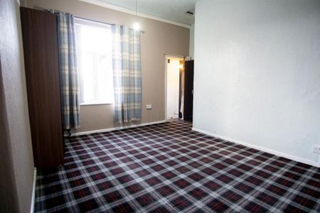 2 bedroom end of terrace house to rent - Photo 3