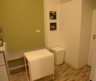 FLATmix.de / Komplett möbliertes Zimmer mit eigener Küche in PB-Mitte - Photo 6