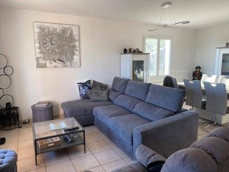 Location maison 4 pièces 90 m² à Chavanay (42410) - Photo 2