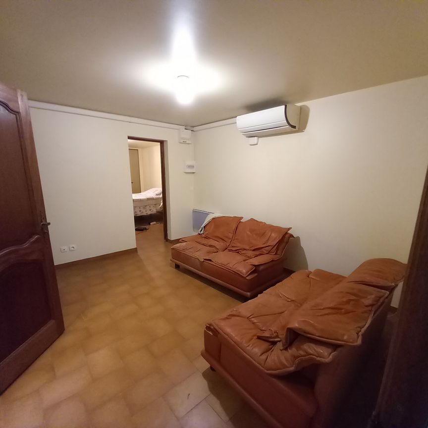 Location Appartement 2 pièces 53m² ROQUEVAIRE 13360 - Photo 1