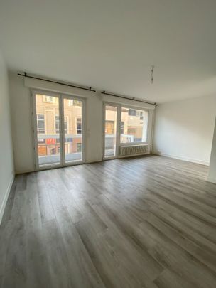 Location Appartement 3 pièces 77m² - Photo 1