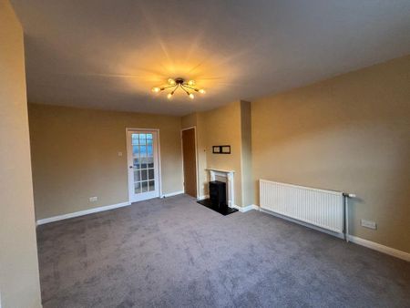 2 bedroom semi-detached house to rent - Photo 4