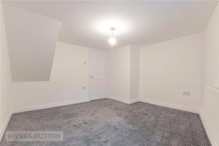 3 bedroom end of terrace house to rent - Photo 5