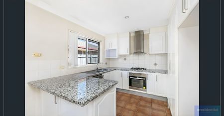 For Lease: Spacious Family Living in a Convenient Acacia Ridge Location - Photo 3