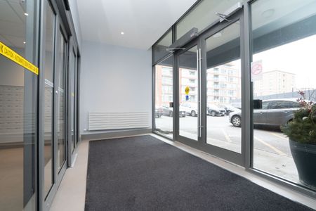 730 St Clarens Avenue - Photo 2
