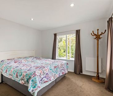 This beautifully presented 4-bedroom house at Mt Wellington - Photo 1