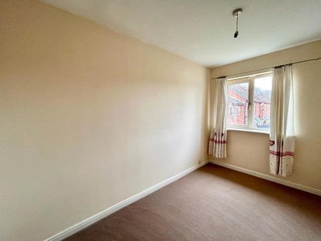 3 bedroom end of terrace house to rent - Photo 3
